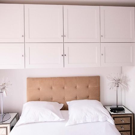 Ferienwohnung Elise De Roche Equipe Balcon Parking Rer B Le Bourget Exterior foto